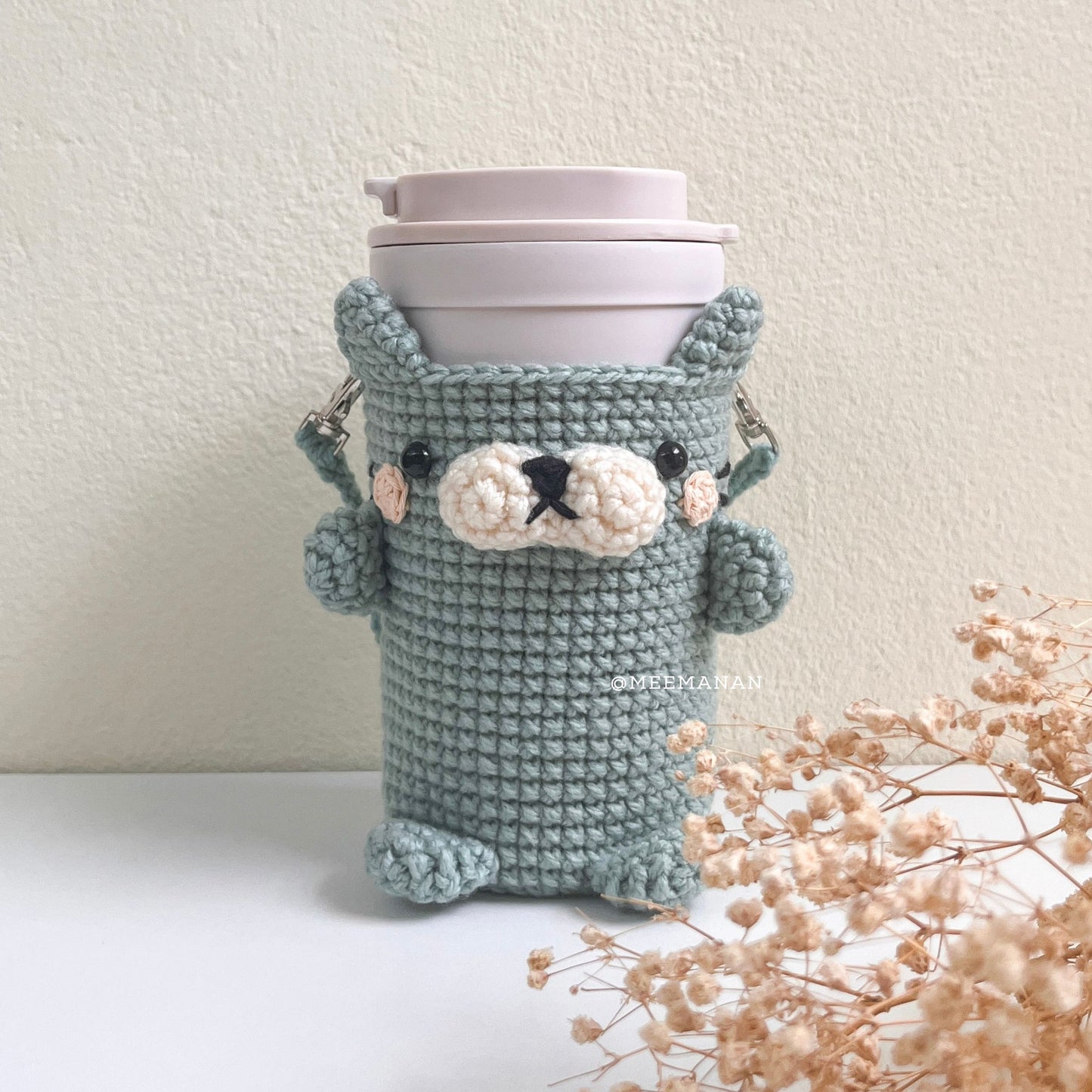 PRE-ORDER / Mint Cat Coffee Sleeve