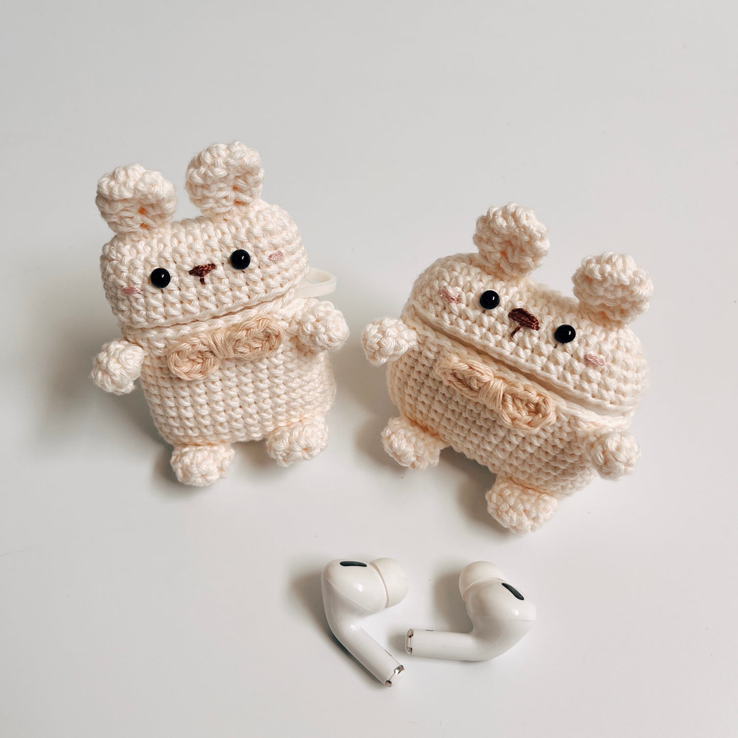 Pattern Airpods Crochet with Silicone Case | Bear & Rabbit