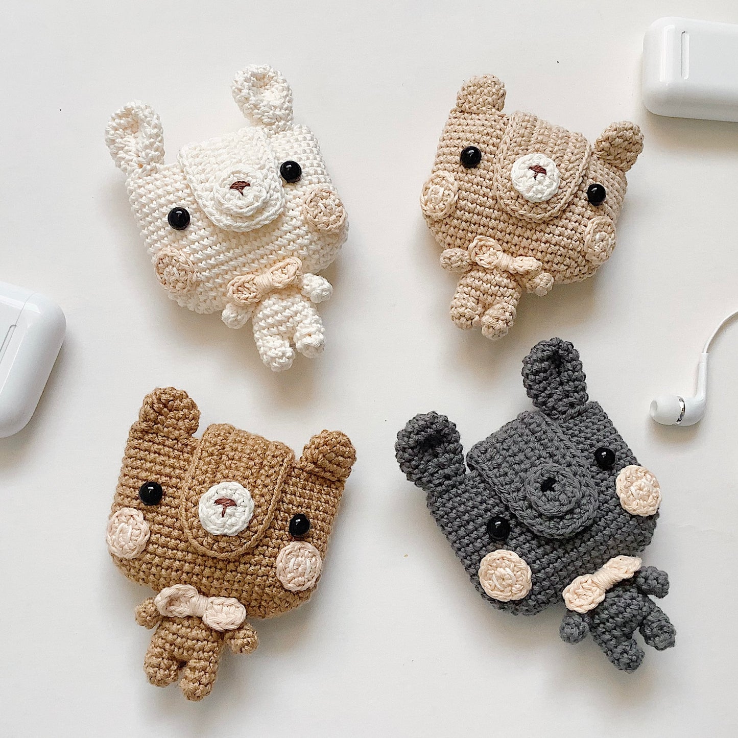 Pattern EarPods Pouch | Bear & Rabbit