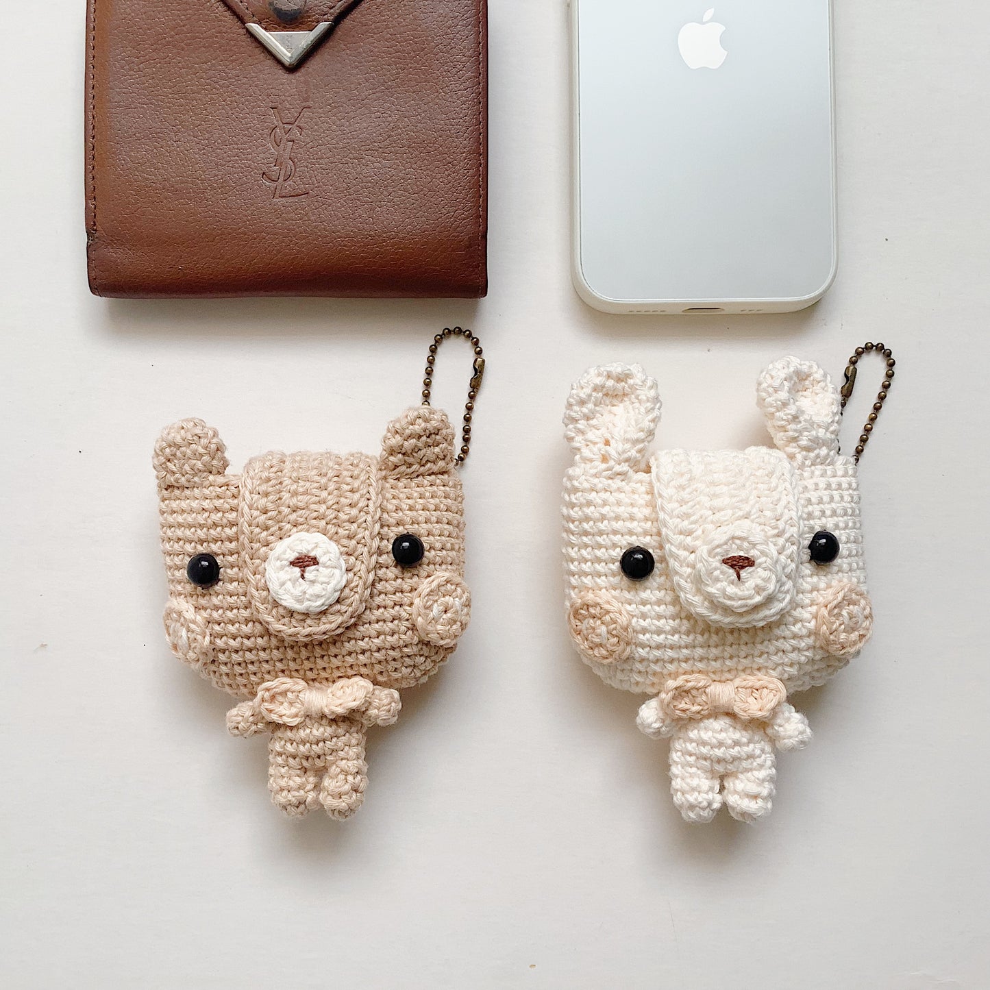 VIDEO + Pattern EarPods Pouch | Bear & Rabbit
