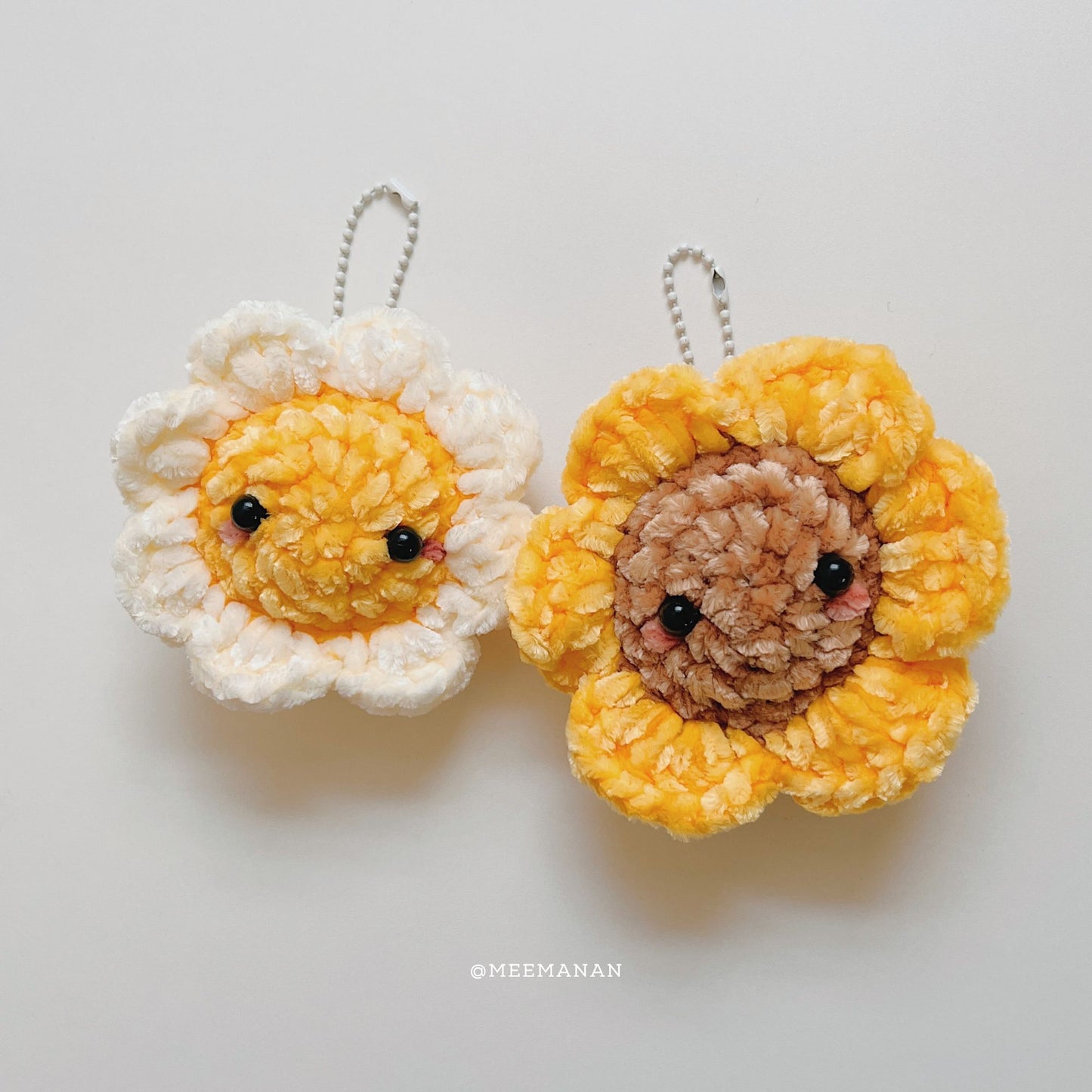 YOUTUBE + Pattern Easy Mesh Bag, Crochet Daisy Keychain