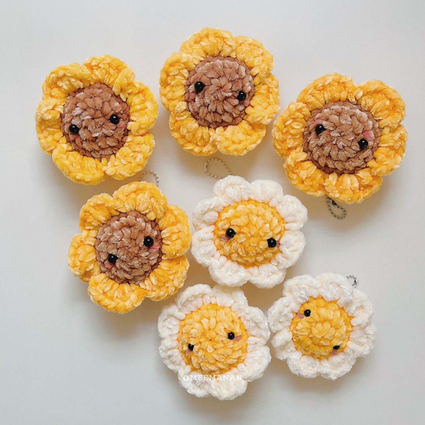 YOUTUBE + Pattern Easy Mesh Bag, Crochet Daisy Keychain